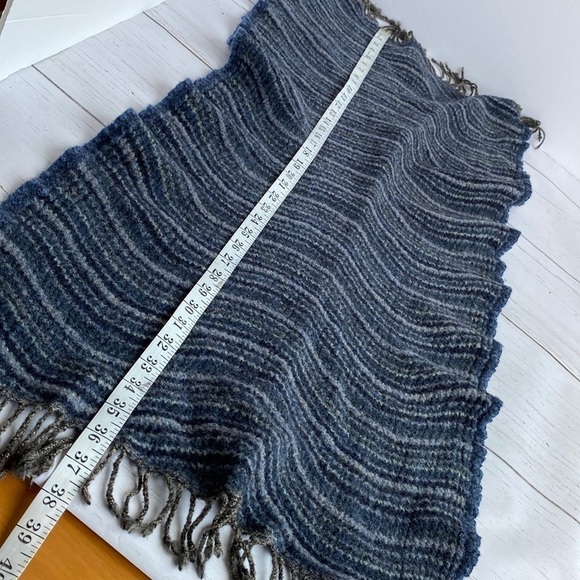 Gerard Darel Wool Scarf Shawl Short Wavy Blue Ruffled - Picture 14 of 14